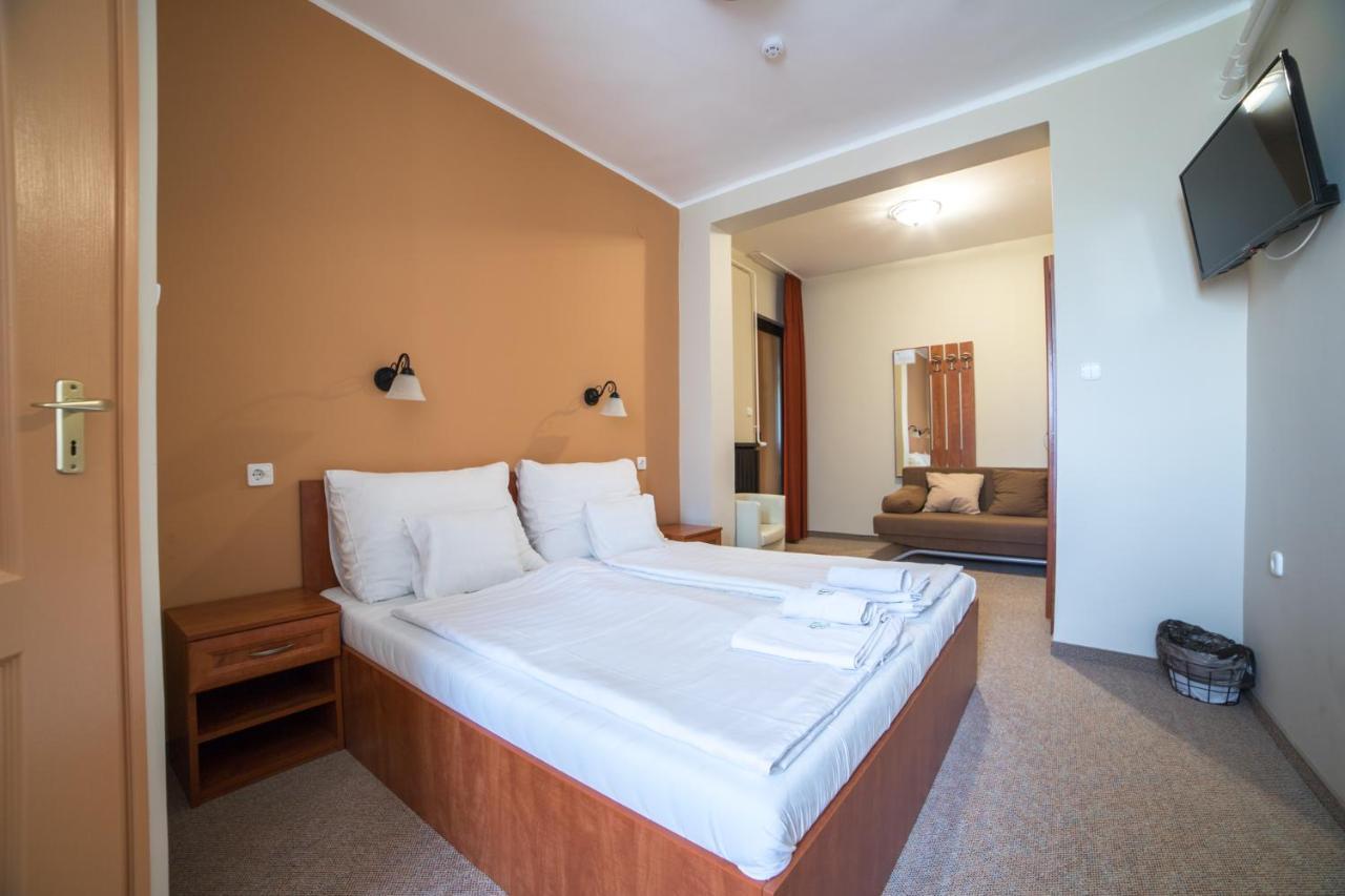 Pelso Panzio Bed & Breakfast