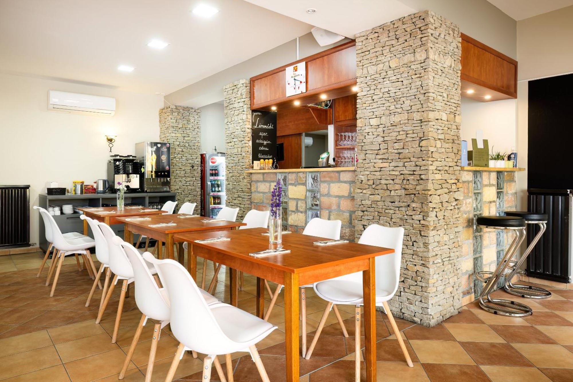 Bed & Breakfast Pelso Panzio Balatonmáriafürdő
