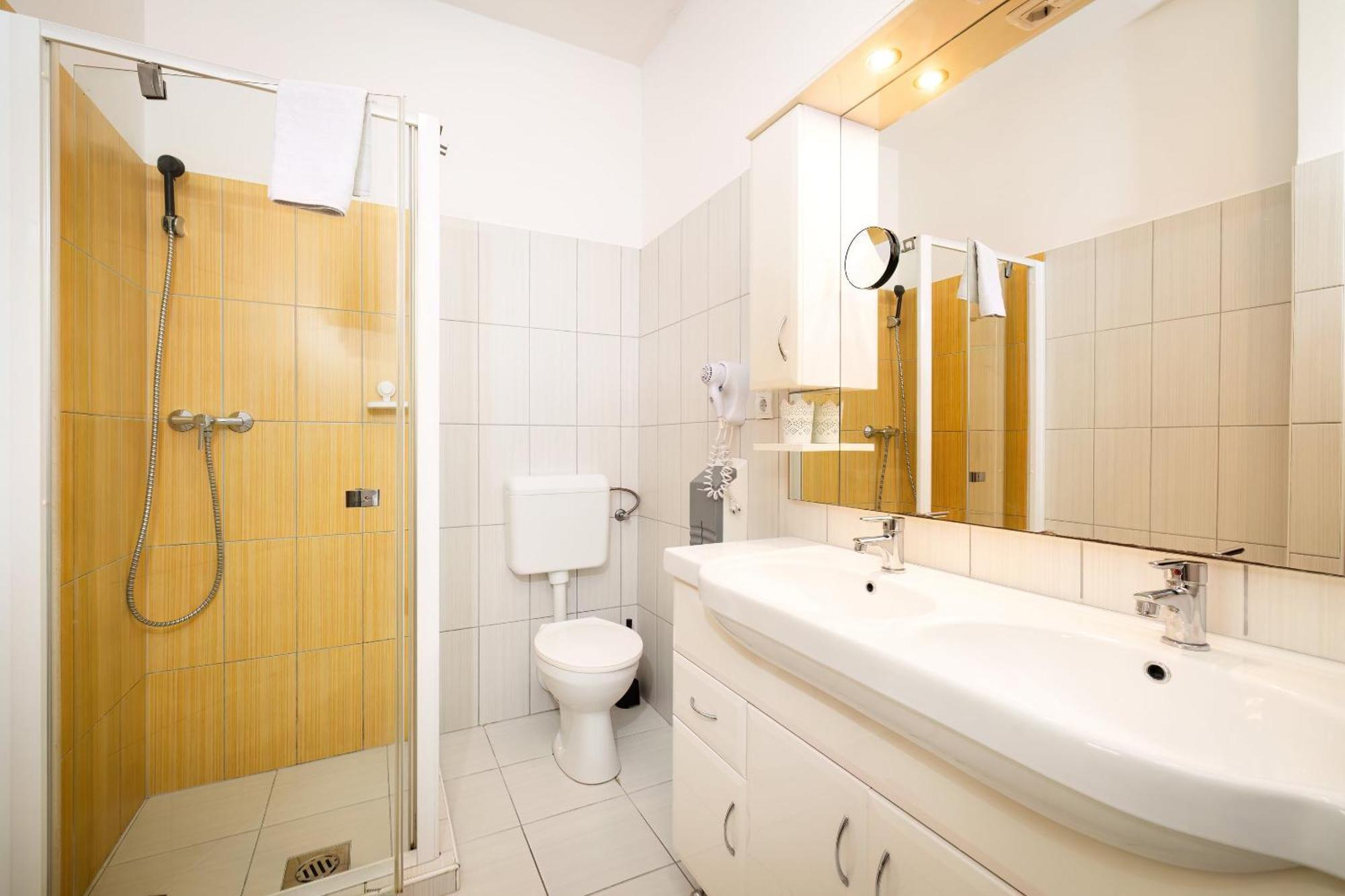 Pelso Panzio Bed & Breakfast