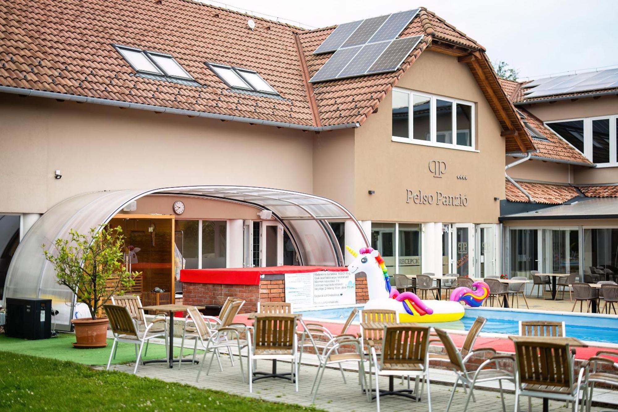 Pelso Panzio Bed & Breakfast *